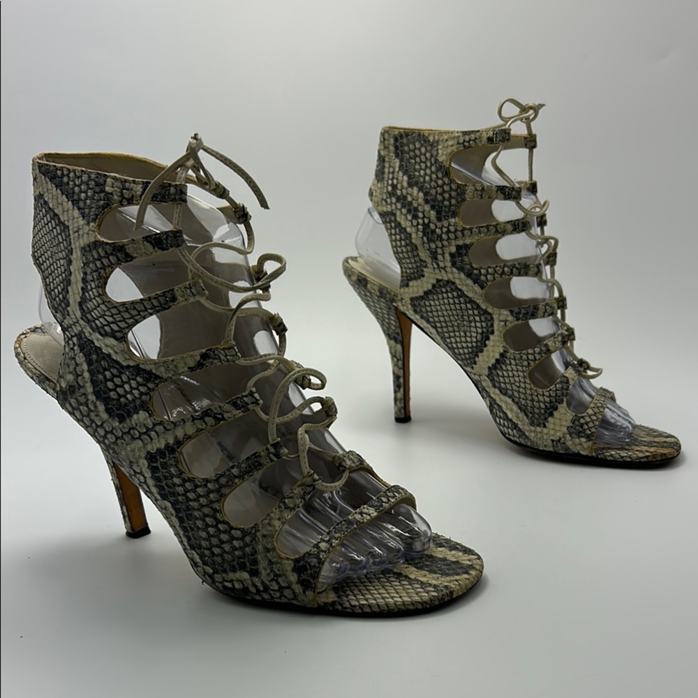 Via Spiga Gladiator Stiletto Heel Sandals 8M Gray Snake Print Lace Up Open Toe